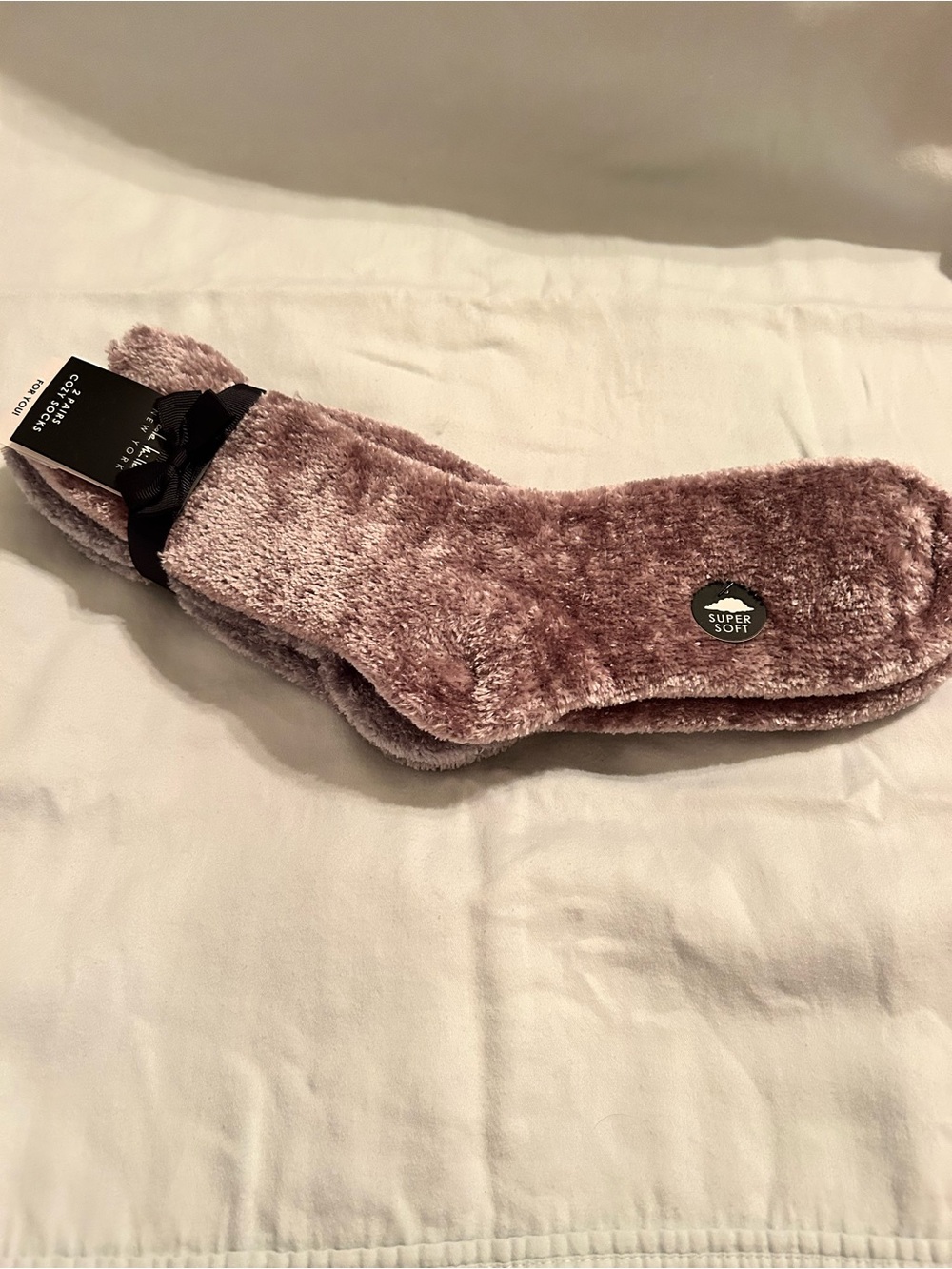 NWT Nicole Miller 2 Pair Super Soft Cozy Socks